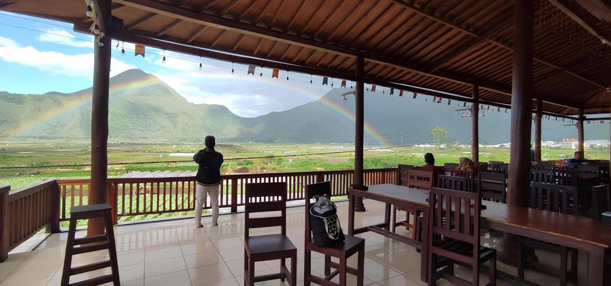 Teras Sawah Guest House Syariah 塞姆博伦拉旺 外观 照片
