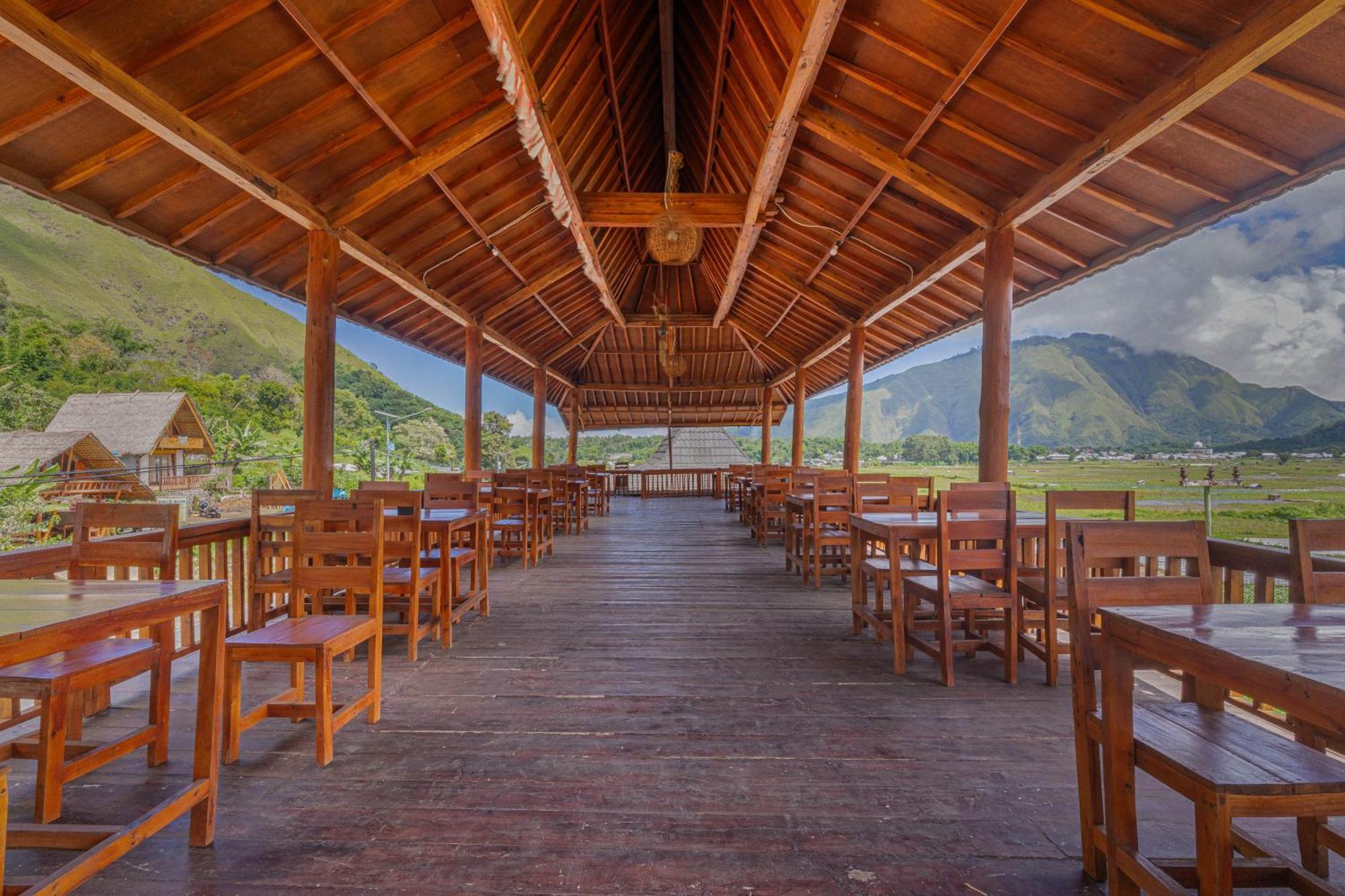 Teras Sawah Guest House Syariah 塞姆博伦拉旺 外观 照片