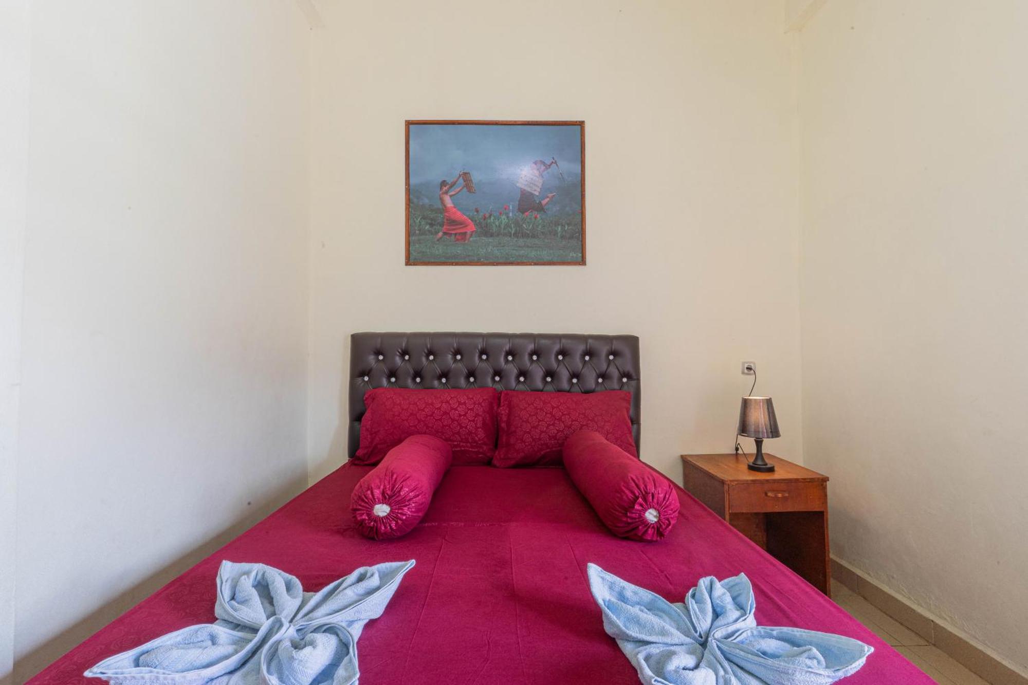 Teras Sawah Guest House Syariah 塞姆博伦拉旺 外观 照片