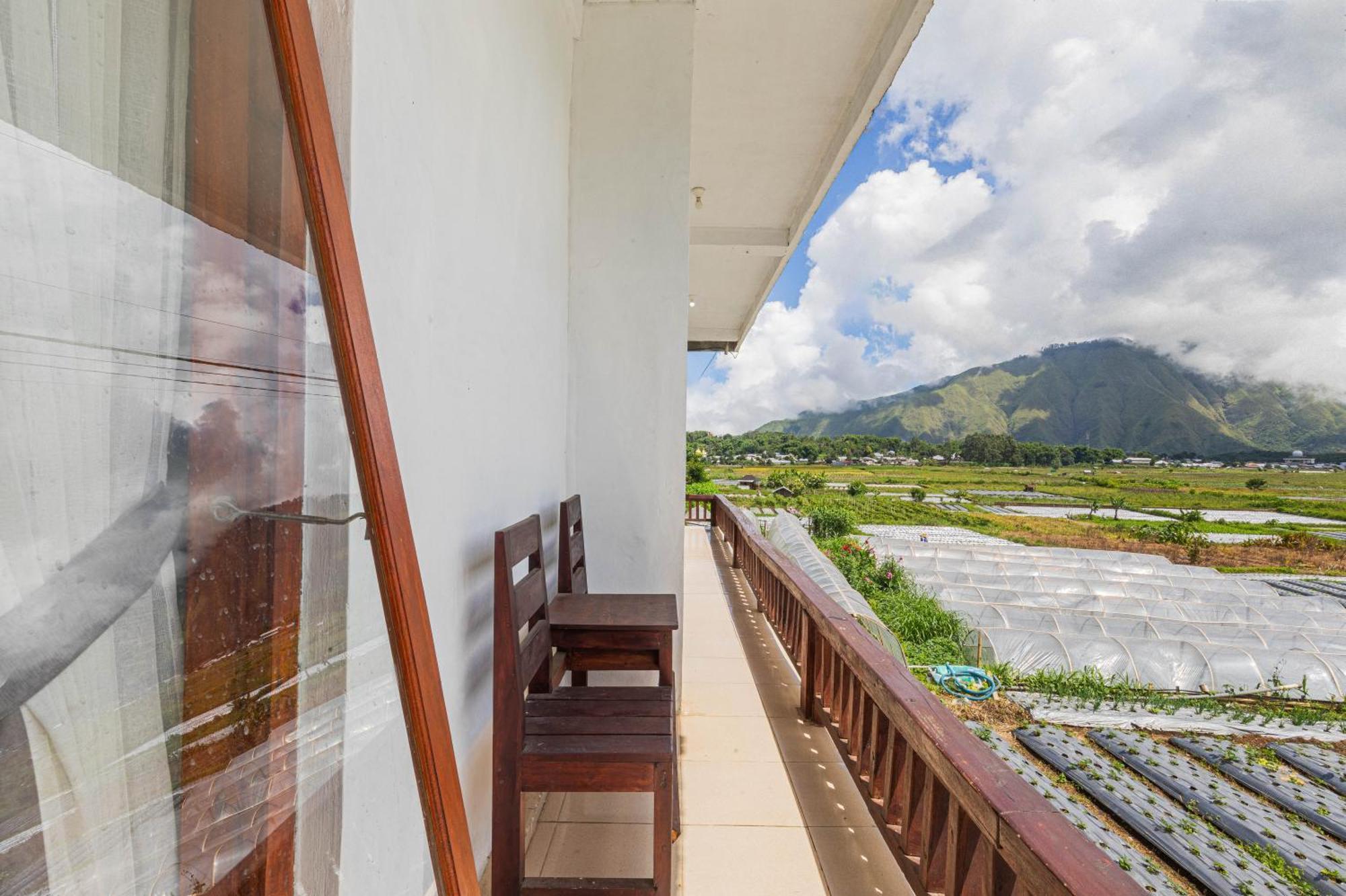 Teras Sawah Guest House Syariah 塞姆博伦拉旺 外观 照片